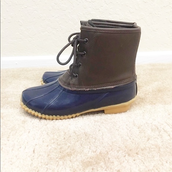Merona Duck Boots size 6 - Picture 2 of 3